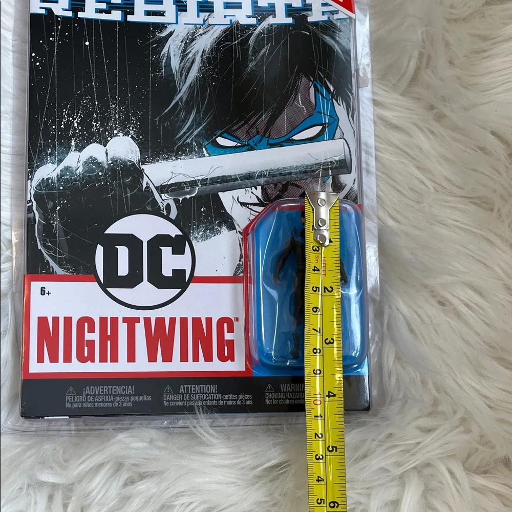 NWT Nightwing Rebirth Comic Book with Figure - Picture 5 of 8